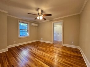 614 S Mendenhall St, Unit 614-A in Greensboro, NC - Building Photo - Building Photo