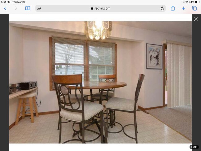 3648 Birdsong Ln in Janesville, WI - Foto de edificio - Building Photo