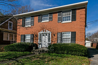 3935 Grandview Ave in Louisville, KY - Building Photo - Building Photo