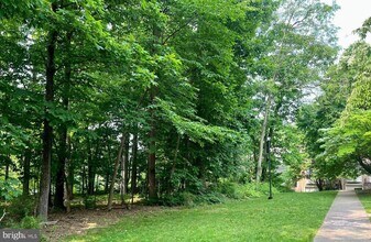 2621 Chivalry Ct in Silver Spring, MD - Building Photo - Building Photo