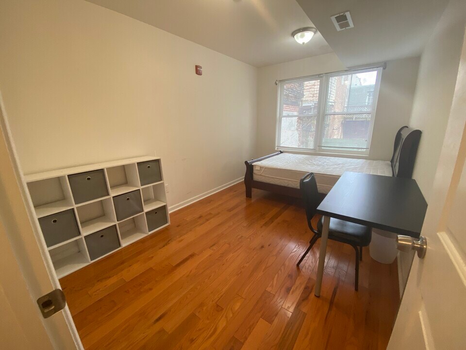 326 N 40th St Photo