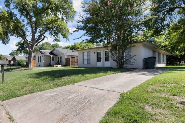 property at 317 S Loving Ave