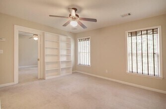 453 Grayson Way in Alpharetta, GA - Foto de edificio - Building Photo
