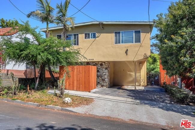 1648 Edgecliffe Dr in Los Angeles, CA - Building Photo - Building Photo
