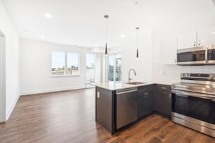 1701 Federal - Olo in Philadelphia, PA - Building Photo