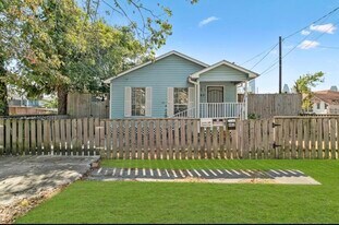 402 Paschall St in Houston, TX - Building Photo