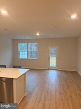 16 Whaler Dr in Runnemede, NJ - Building Photo - Building Photo