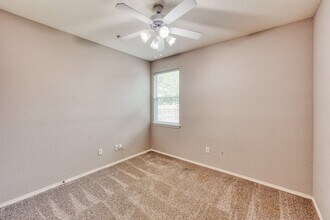 2617 Bissonet Dr, Unit 2041 in Denton, TX - Building Photo - Building Photo