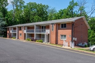 2350 NJ-10 in Morris Plains, NJ - Building Photo