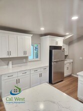 208 Lester Ln in Los Gatos, CA - Building Photo - Building Photo