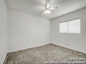 11919 Briarton Pass in San Antonio, TX - Building Photo - Building Photo