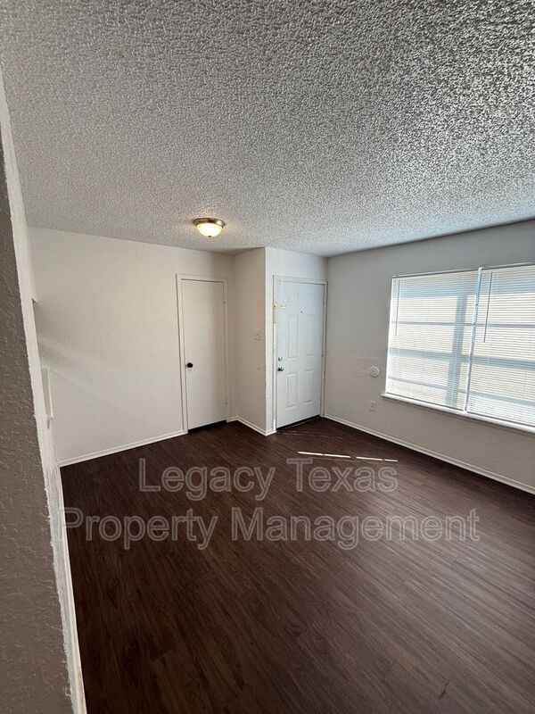 1715 Short St in Cleburne, TX - Building Photo - Building Photo