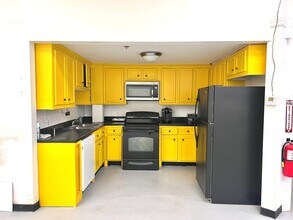 1310 Nance St in Houston, TX - Building Photo - Building Photo