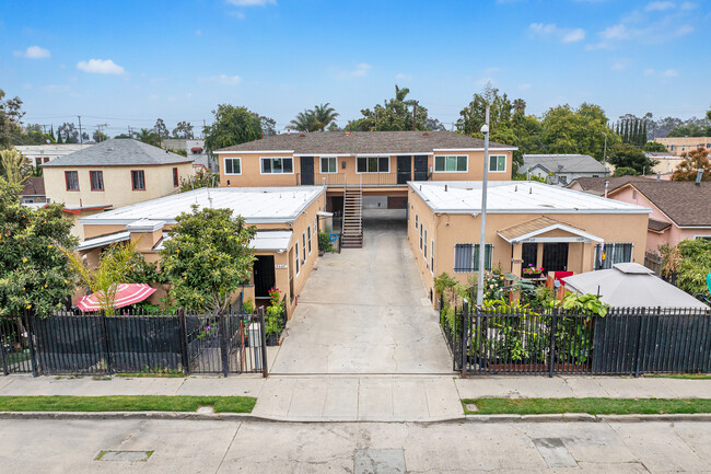 The Carlin Apartments in Los Angeles, CA - Building Photo - Primary Photo