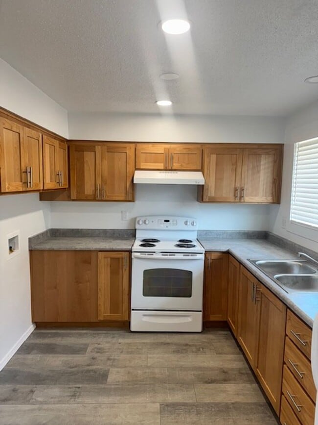 1116 Stevens St in Medford, OR - Building Photo - Building Photo