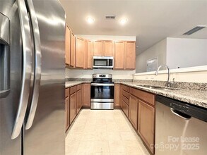 7328 Jane Parks Way in Charlotte, NC - Building Photo - Building Photo