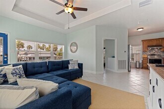 106 7th Ave in St Pete Beach, FL - Building Photo - Building Photo