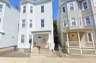 38 Crescent Ave, Unit 3 in Boston, MA - Building Photo