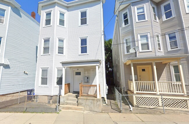 38 Crescent Ave, Unit 3