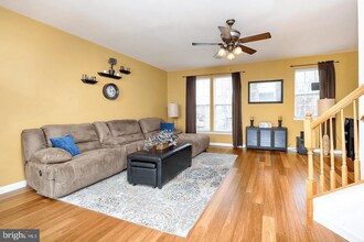 6 Eagle Ln in Delran, NJ - Building Photo - Building Photo