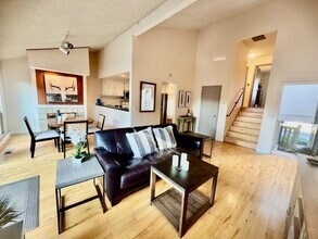 1369 Cherrywood Square in San Jose, CA - Building Photo - Building Photo
