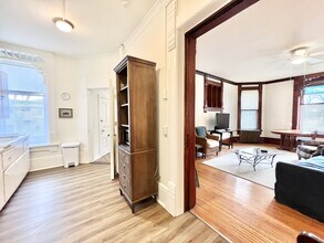 420 N Jackson St in Janesville, WI - Foto de edificio - Building Photo