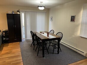 44 Mead St in Stamford, CT - Building Photo - Building Photo