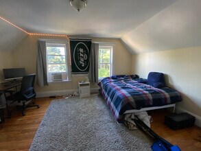 89 Winthrop St, Unit 2 in Medford, MA - Foto de edificio - Building Photo