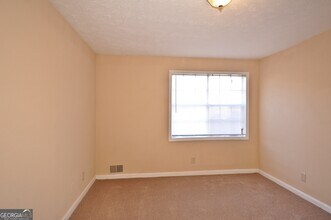 1000 1000 Montreal Rd, Unit 03A in Clarkston, GA - Building Photo - Building Photo