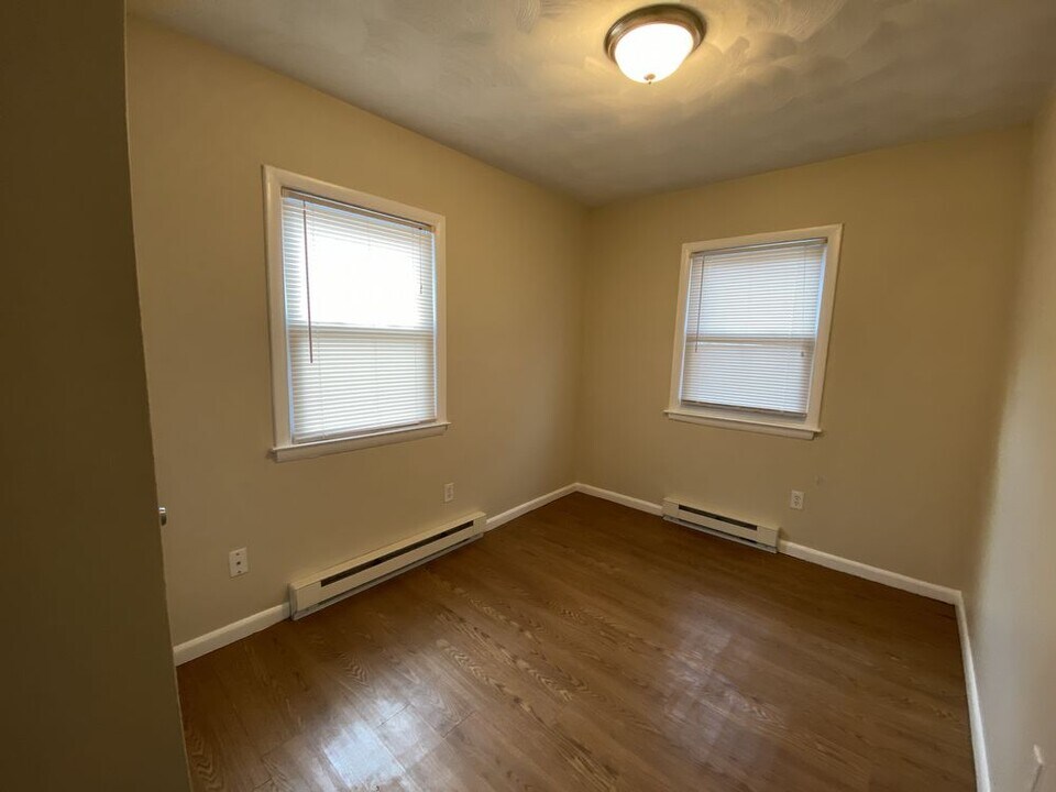 1109 Hillside Ave-Unit -D in Norfolk, VA - Building Photo