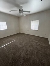 2209 Chester Ln in Bakersfield, CA - Building Photo - Building Photo