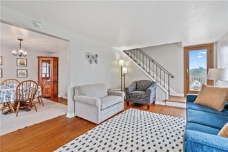 802 Dunster St in Pittsburgh, PA - Building Photo - Building Photo