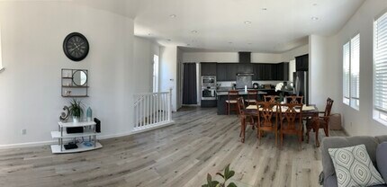 5776 Sterling St, Unit Master Bed n Bath 1st Fl in Dublin, CA - Building Photo - Building Photo
