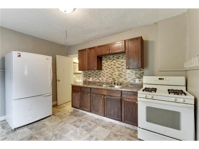 property at 615 Minnehaha Ave E