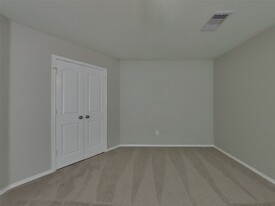 1937 Briar Grove Dr in Conroe, TX - Building Photo