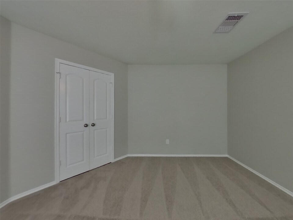 1937 Briar Grove Dr in Conroe, TX - Foto de edificio