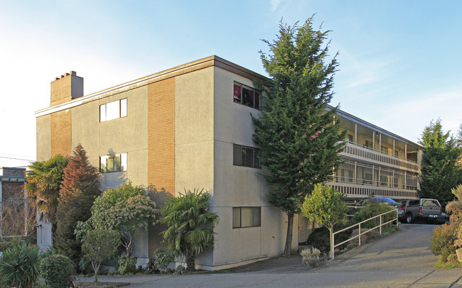 1310 E Thomas St in Seattle, WA - Building Photo - Building Photo