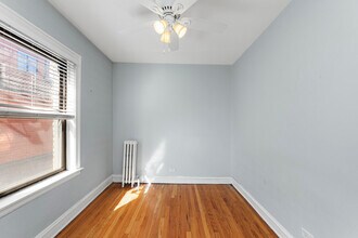 2344 W School St, Unit 2342-1 in Chicago, IL - Building Photo - Building Photo