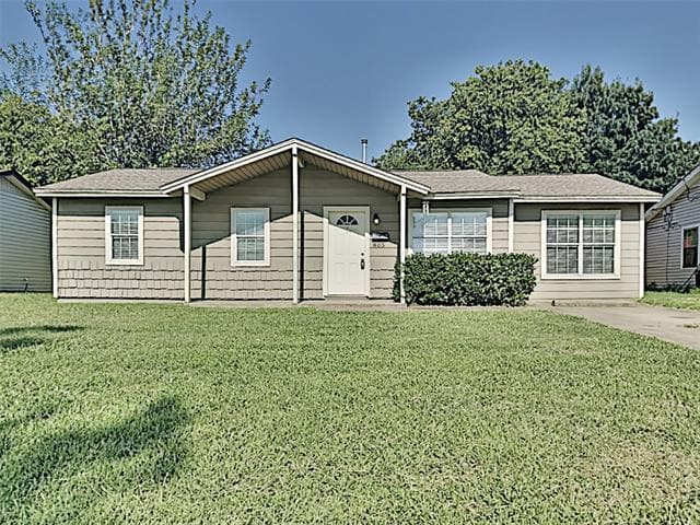 property at 805 Aransas Dr