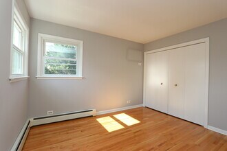 6555 N Natoma Ave in Chicago, IL - Building Photo - Building Photo