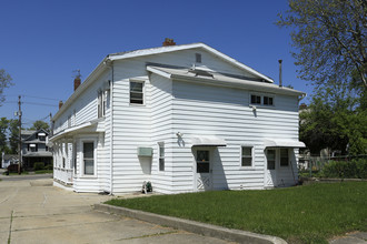 4963 E 71st St in Cleveland, OH - Building Photo - Building Photo