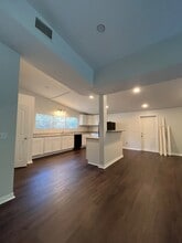 1026 NE 31st Ave in Gainesville, FL - Building Photo - Building Photo