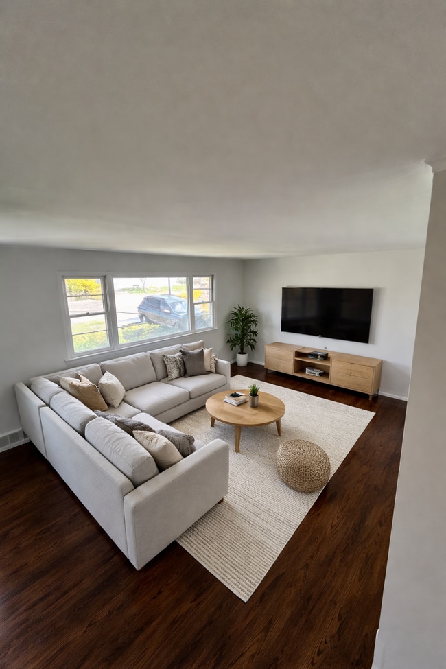 property at 1219 Barton Ave