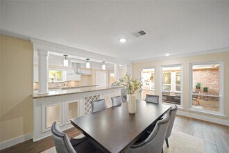 11804 Westmere Dr in Houston, TX - Building Photo - Building Photo