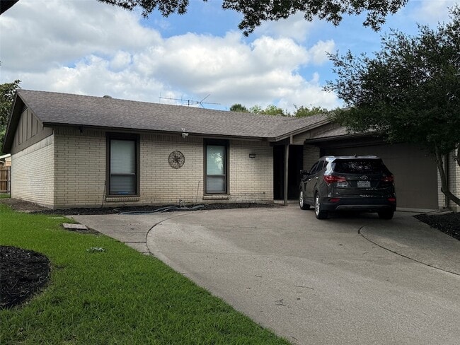 property at 15745 Covewood Cir