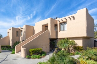Villa Santa Fe in Placentia, CA - Building Photo