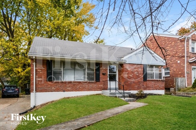 1085 Colby Ave in University City, MO - Foto de edificio - Building Photo