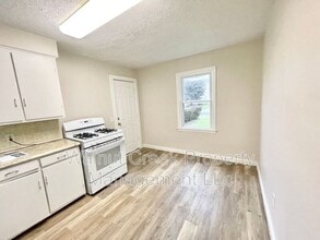 3677 Gary Ave in Lorain, OH - Building Photo - Building Photo
