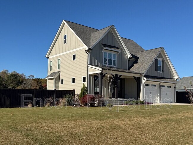 162 Prince Pl Dr in Fuquay Varina, NC - Building Photo - Building Photo