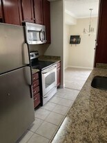 15622 Weathervane Trl in Woodbridge, VA - Building Photo